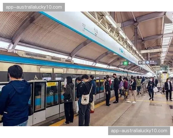 最后4.7秒出界球权维持原判，回放中心称无确凿证据触球